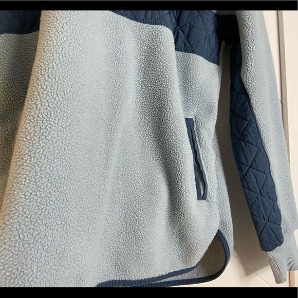 Abercrombie Sherpa button pullover - Picture 6 of 6